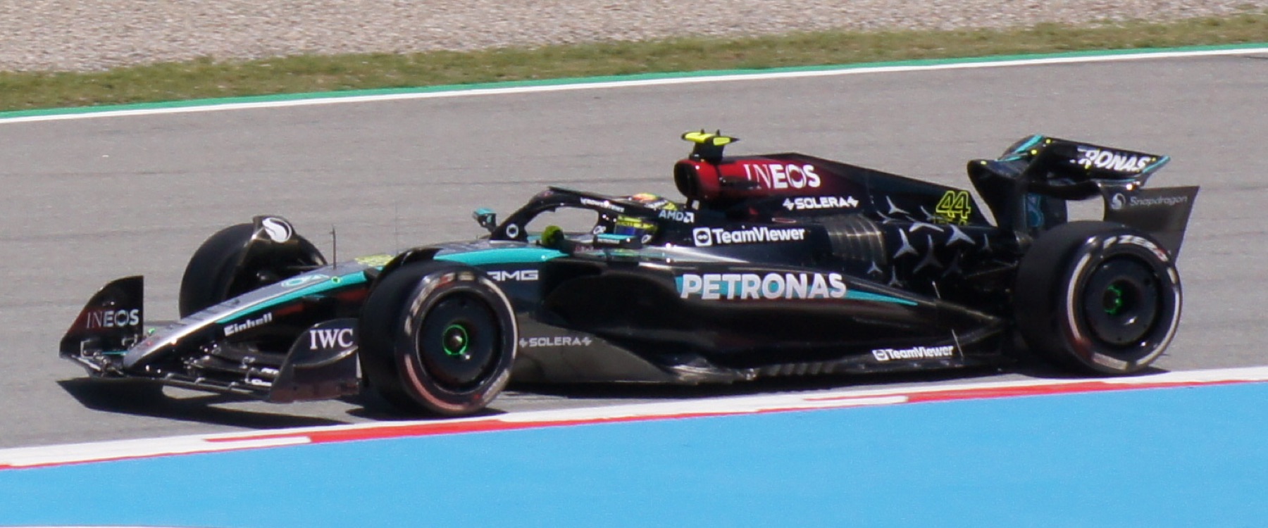 GP d’Espagne : Hamilton décroche enfin sa première victoire avec Ferrari à Barcelone
